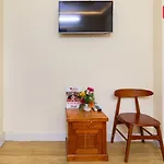RedDoorz Quy Phuc Hotel